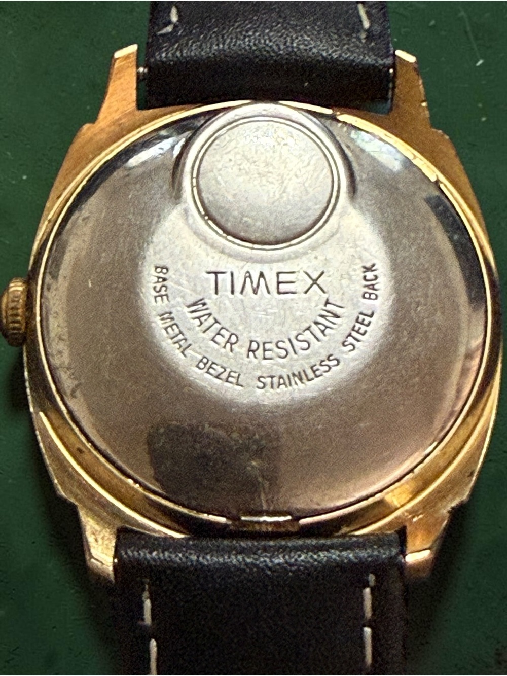 Vintage Timex Gold-Tone cushion Case with Champagne Dial and Black Leather Strap - Picture 3 of 6